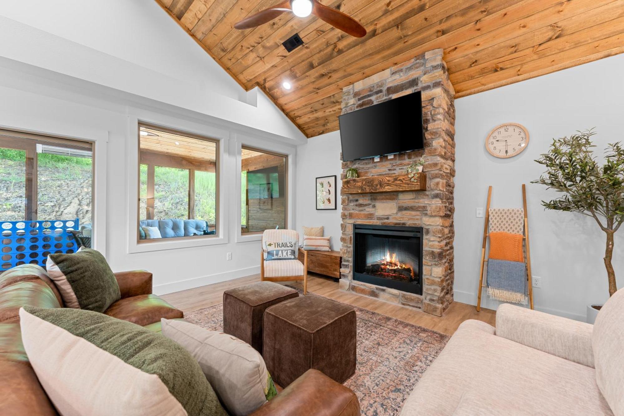 New Ozark Oasis Luxe Cabin Retreat With Hot Tub Hollister Bagian luar foto